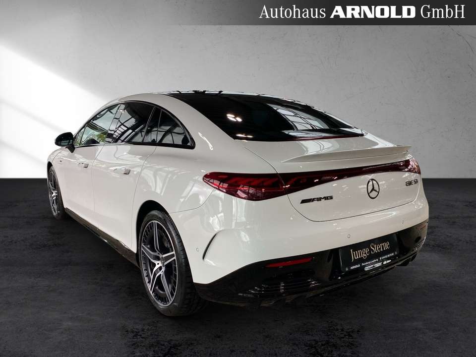 Mercedes-Benz EQE 53 - Imagem 4