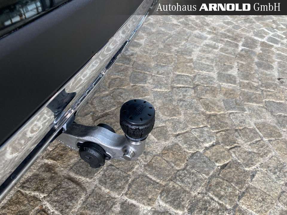 Mercedes-Benz GLC 200 - Imagem 15