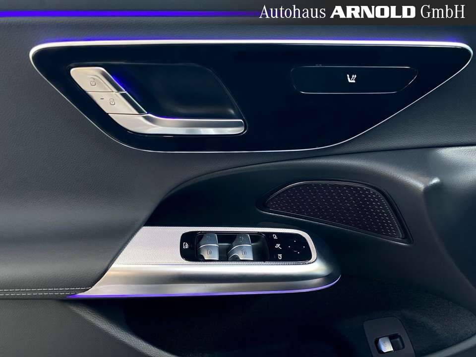 Mercedes-Benz E 220 - Imagem 14