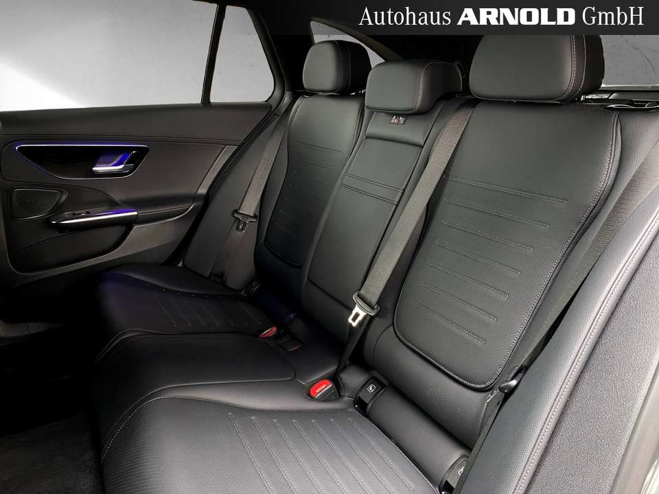 Mercedes-Benz C 300 - Imagem 10