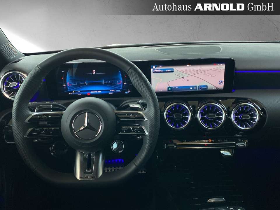 Mercedes-Benz A 35 AMG - Imagem 9