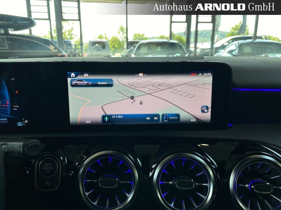 Mercedes-Benz A 35 AMG - Imagem 12