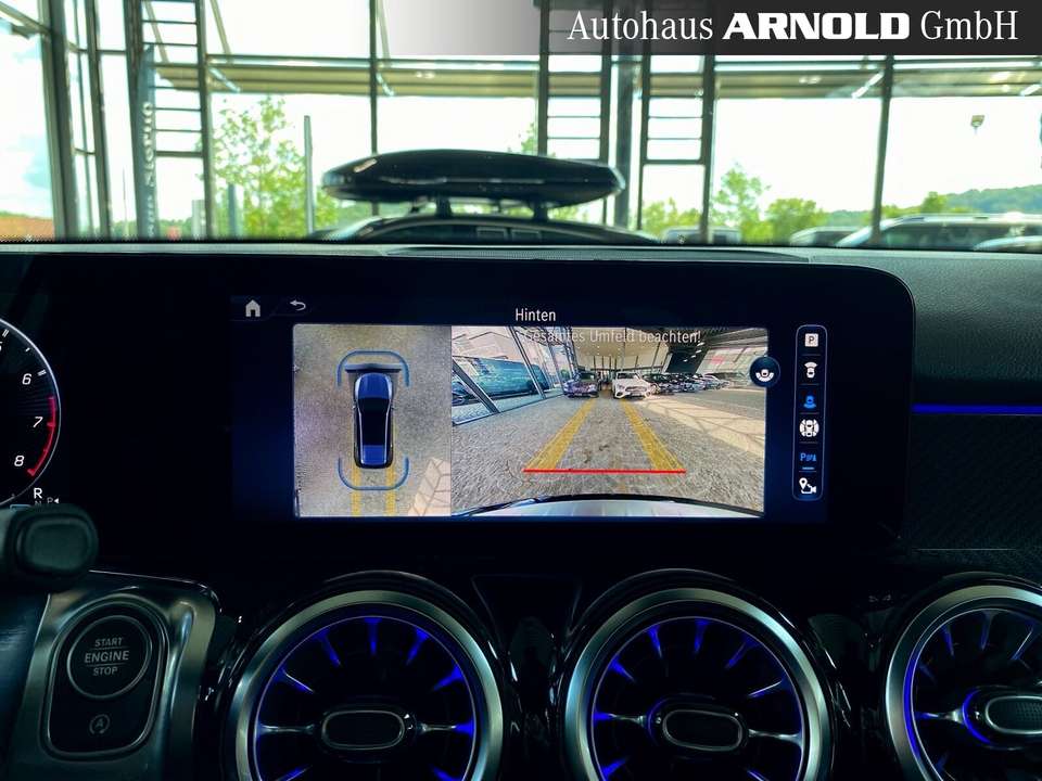 Mercedes-Benz GLB 35 AMG - Imagem 13
