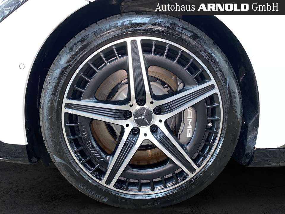 Mercedes-Benz EQE 53 - Imagem 15