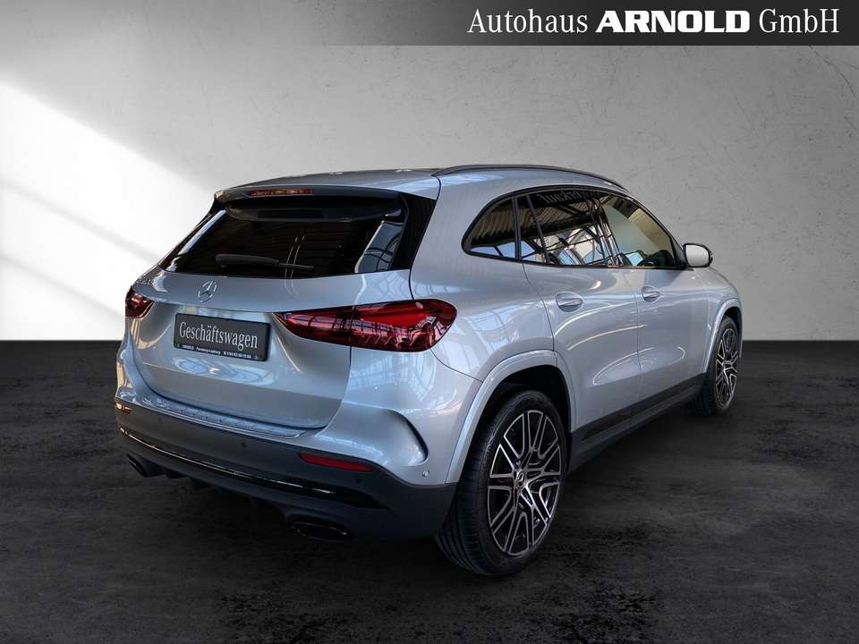 Mercedes-Benz GLA 200 - Imagem 5
