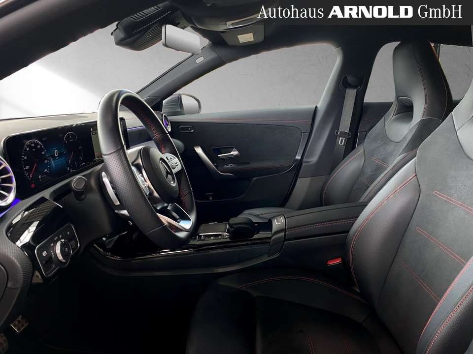 Mercedes-Benz CLA 200 - Imagem 8
