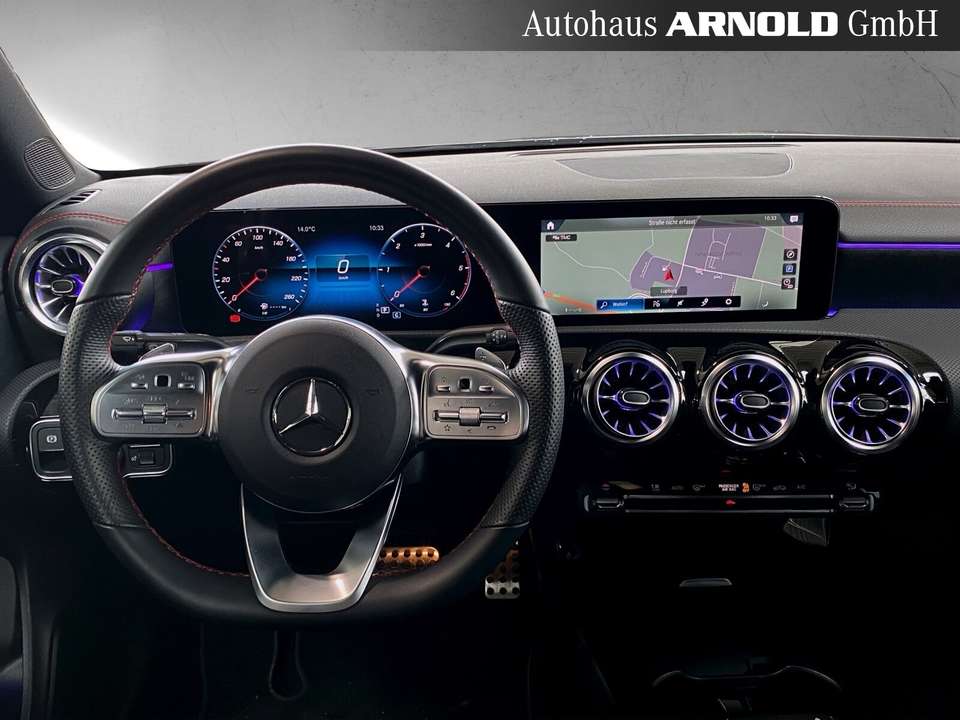 Mercedes-Benz CLA 200 - Imagem 9