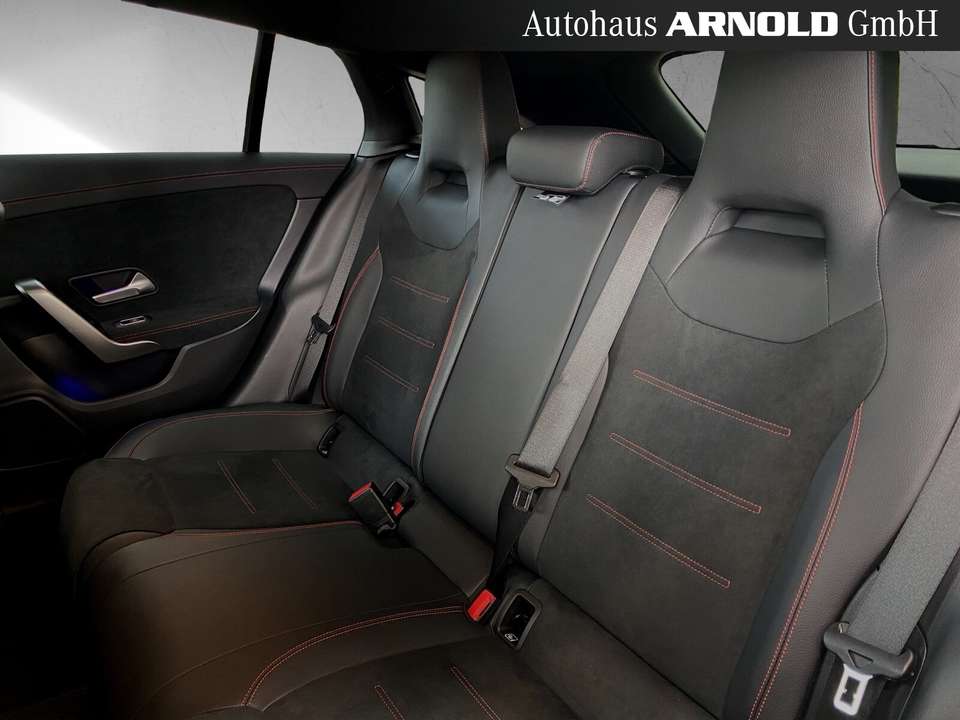 Mercedes-Benz CLA 200 - Imagem 10