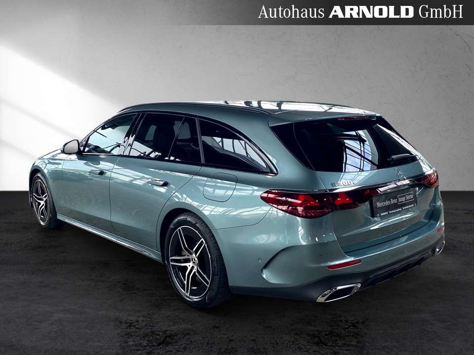 Mercedes-Benz E 300 - Imagem 4