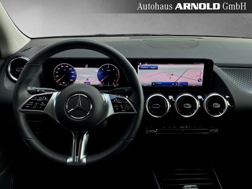 Mercedes-Benz GLA 200 - Imagem 9