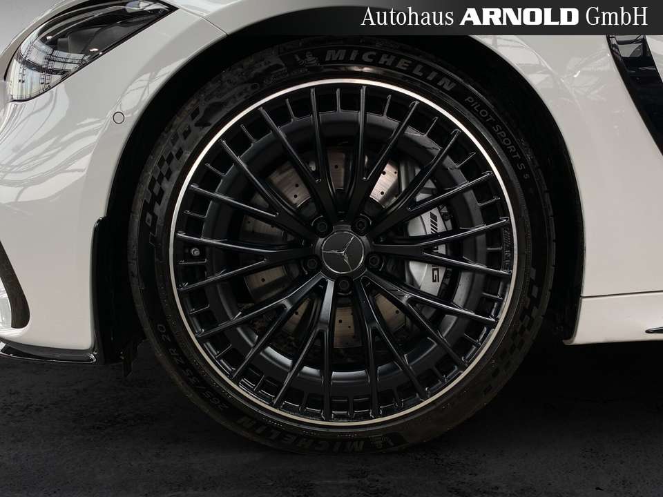 Mercedes-Benz CLE 53 AMG - Imagem 15