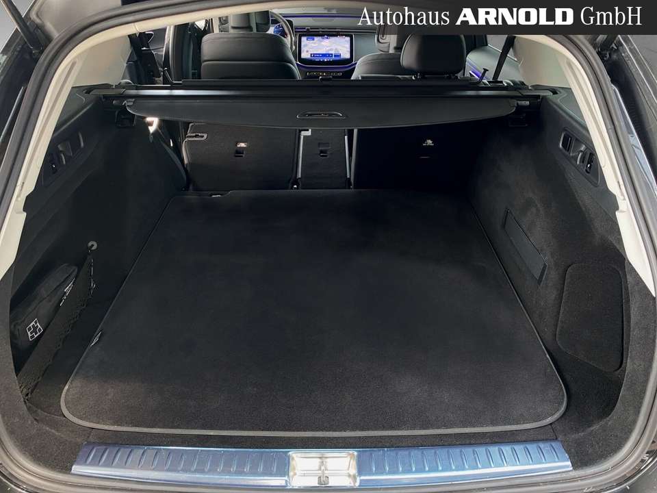Mercedes-Benz E 200 - Imagem 11