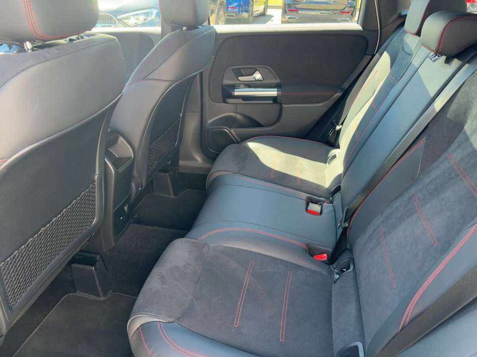 Mercedes-Benz B 200 - Imagem 11