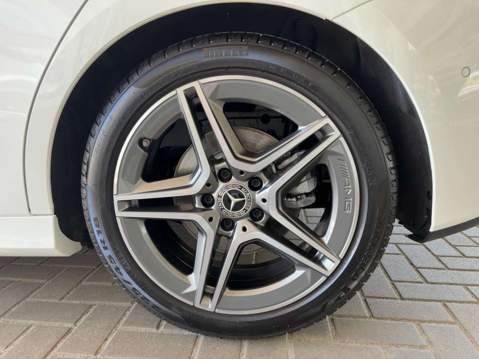 Mercedes-Benz B 200 - Imagem 15