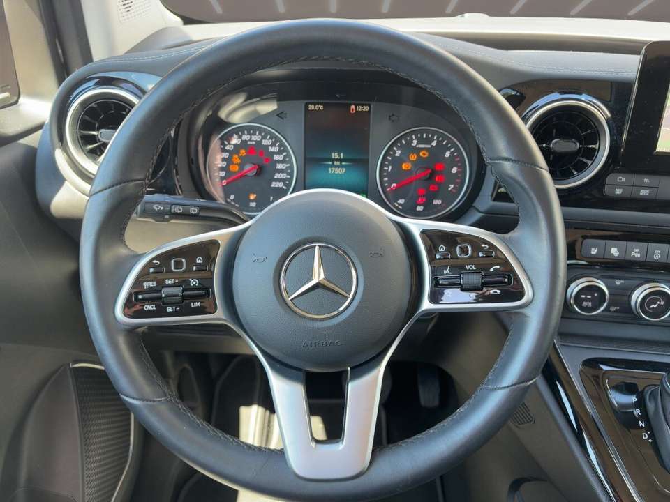 Mercedes-Benz T-Class - Imagem 13