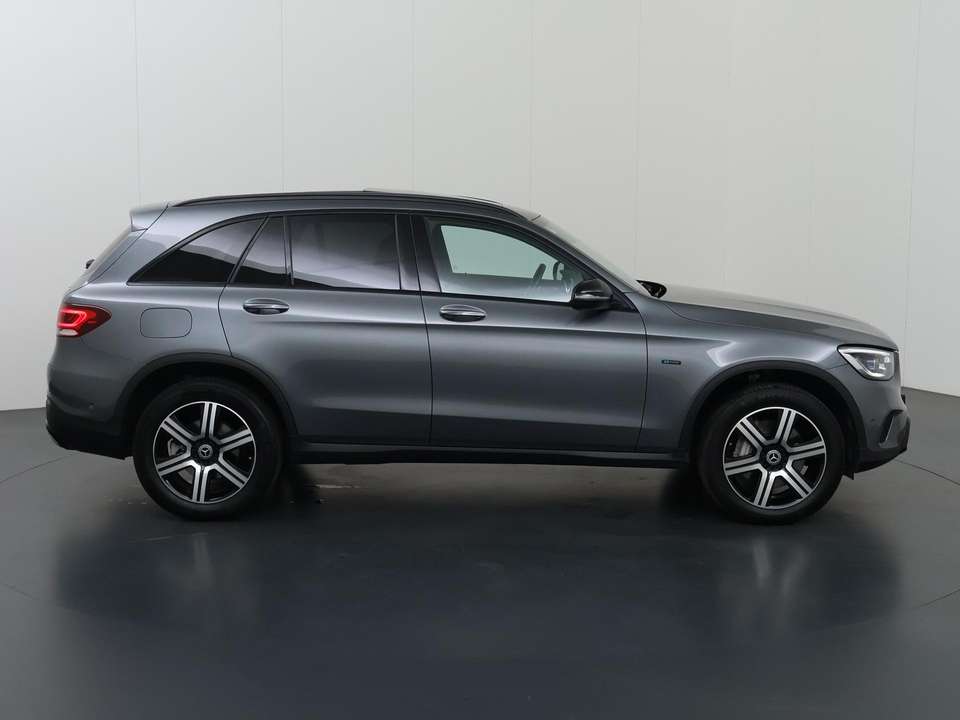 Mercedes-Benz GLC 300 - Imagem 6