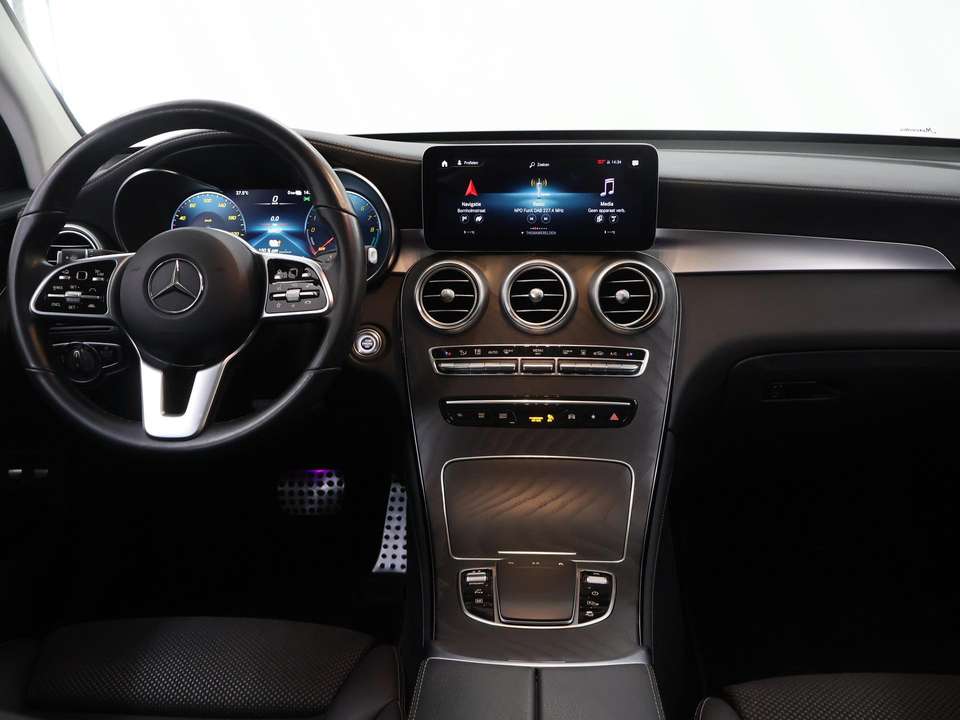 Mercedes-Benz GLC 300 - Imagem 8