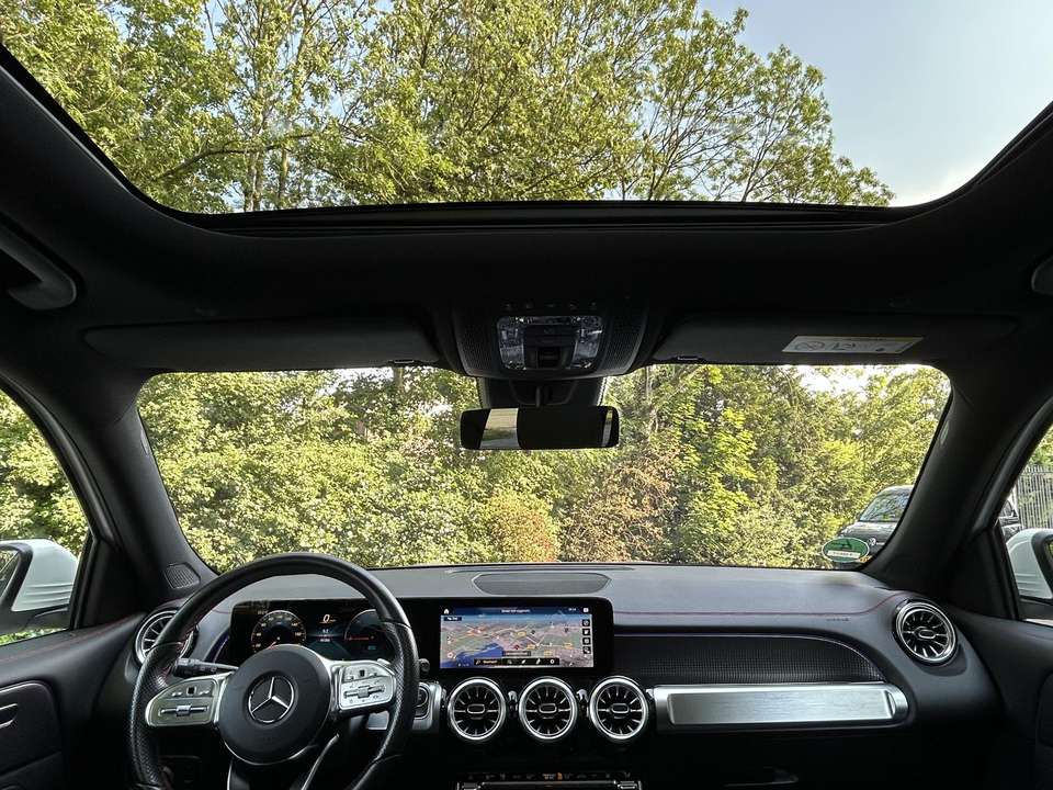 Mercedes-Benz EQB 300 - Imagem 5