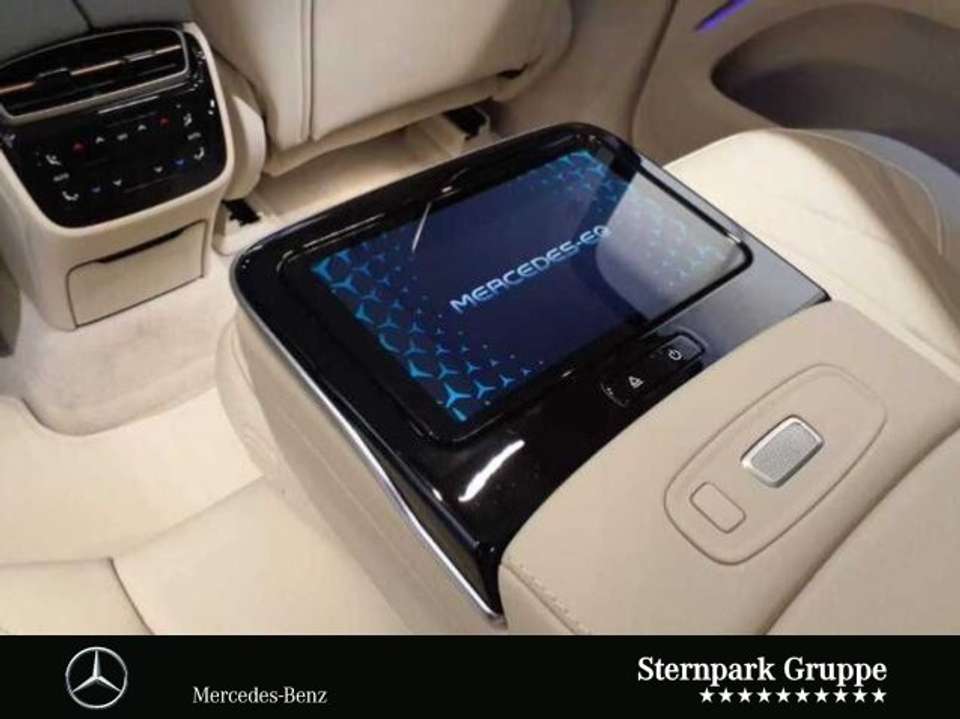 Mercedes-Benz EQS SUV - Imagem 9