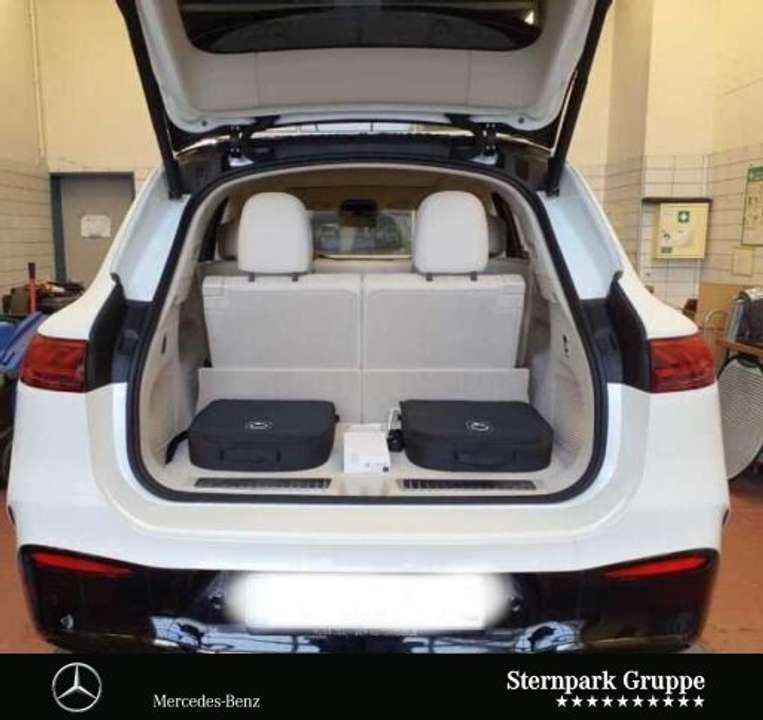 Mercedes-Benz EQS SUV - Imagem 11