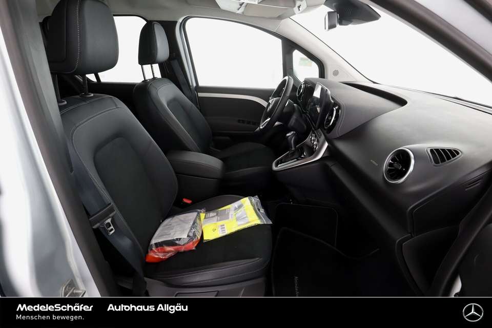Mercedes-Benz T-Class - Imagem 8