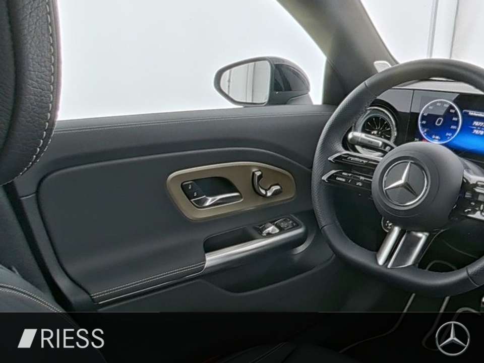 Mercedes-Benz CLA 350 - Imagem 9