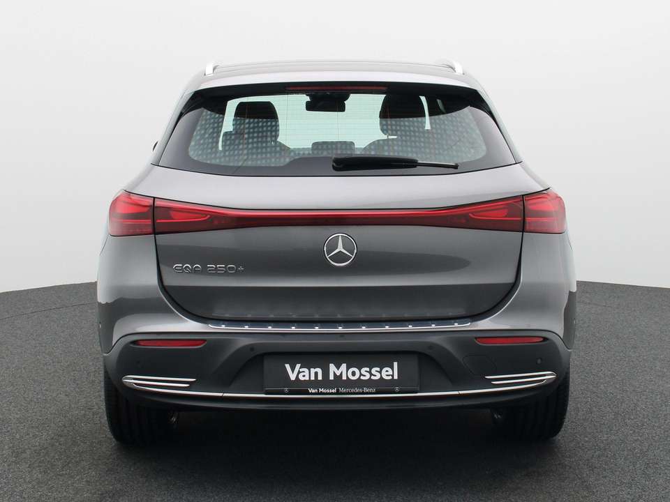 Mercedes-Benz EQA 250 - Imagem 5