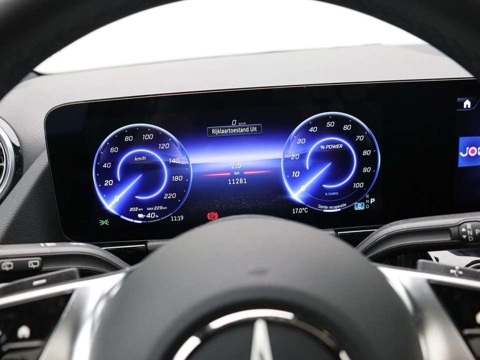 Mercedes-Benz EQA 250 - Imagem 10