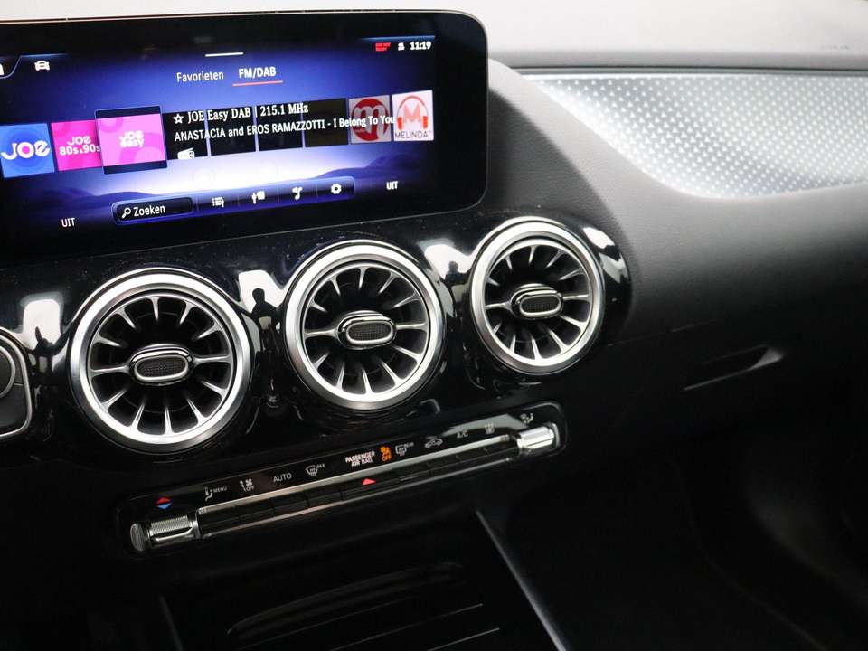 Mercedes-Benz EQA 250 - Imagem 12