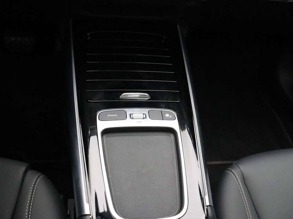 Mercedes-Benz EQA 250 - Imagem 13