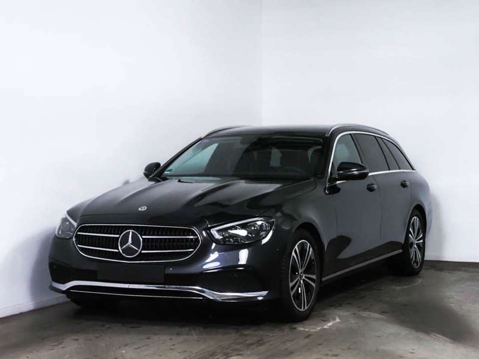 Mercedes-Benz E 220 - Imagem 2