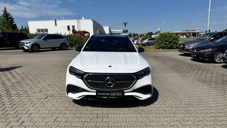 Mercedes-Benz E 300 - Imagem 2