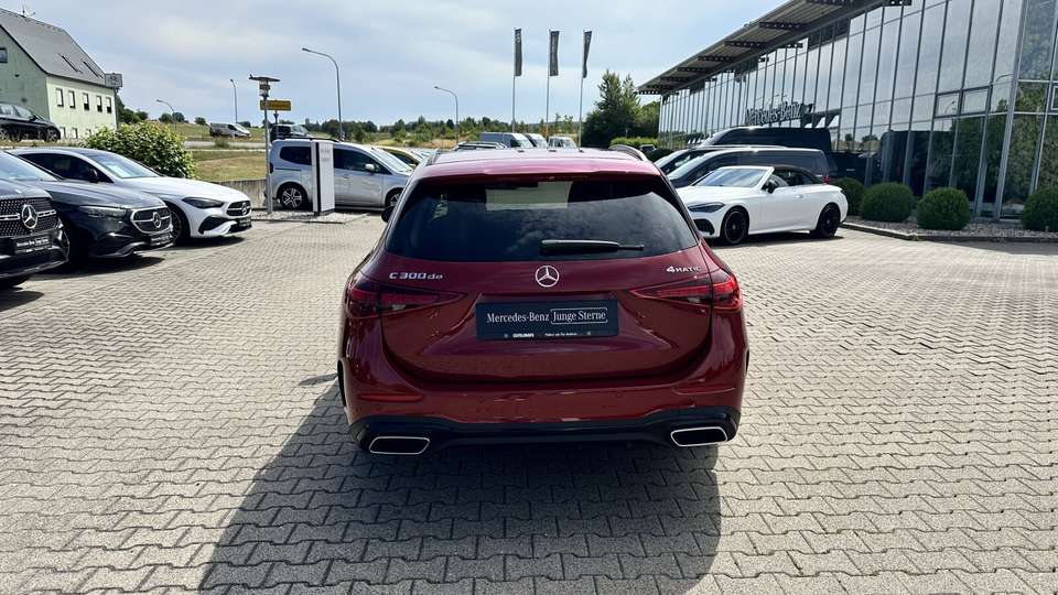 Mercedes-Benz C 300 - Imagem 6