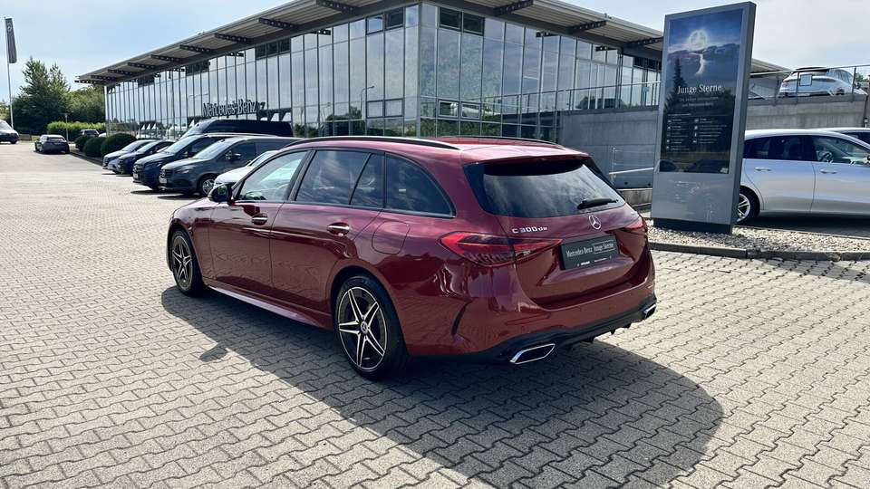 Mercedes-Benz C 300 - Imagem 7
