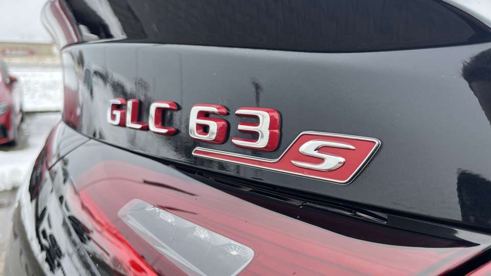 Mercedes-Benz GLC 63 AMG - Imagem 11