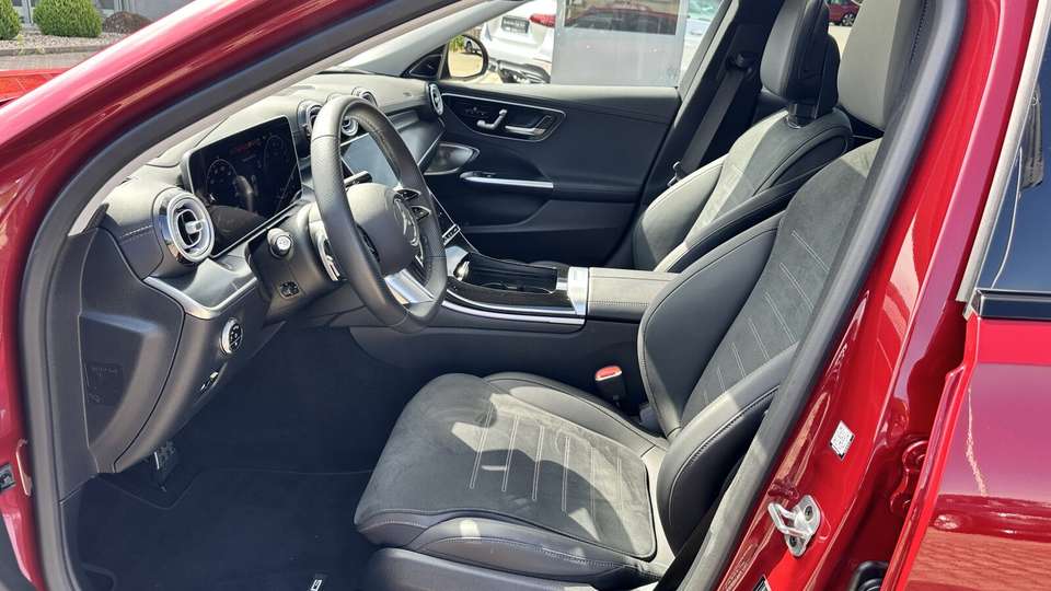 Mercedes-Benz C 300 - Imagem 13