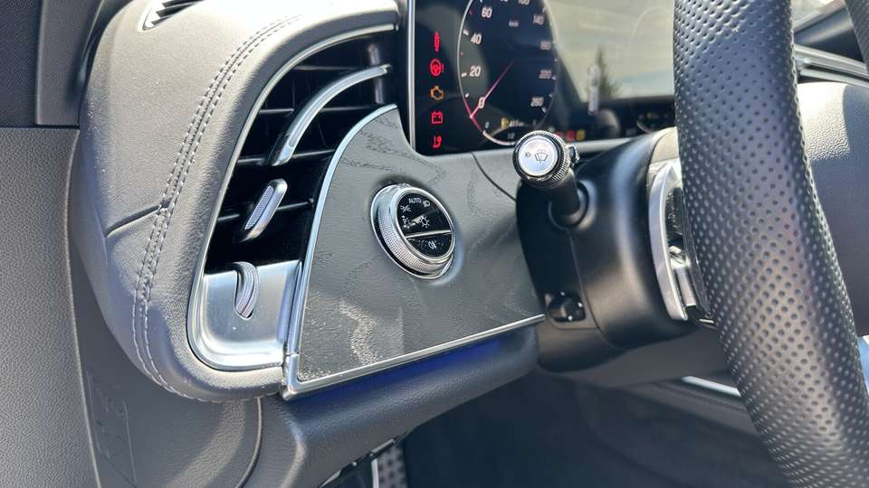 Mercedes-Benz E 300 - Imagem 13