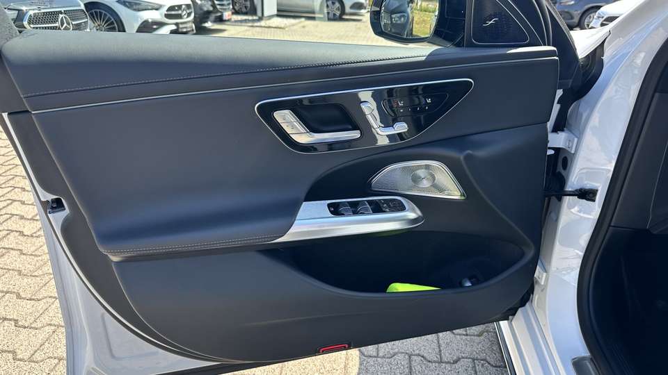 Mercedes-Benz E 300 - Imagem 14