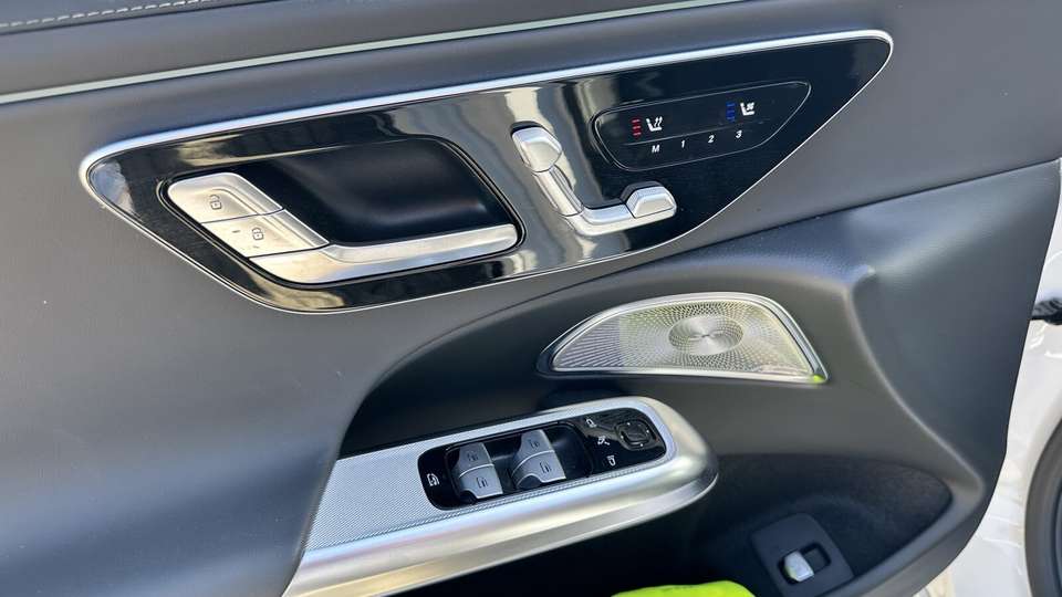 Mercedes-Benz E 300 - Imagem 15
