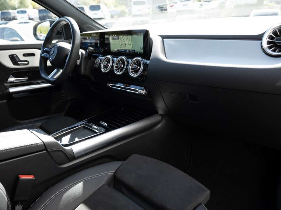Mercedes-Benz GLA 220 - Imagem 2
