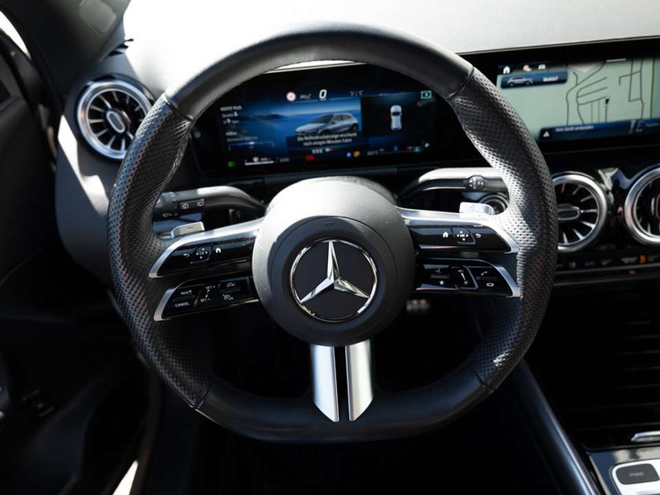 Mercedes-Benz GLA 220 - Imagem 9