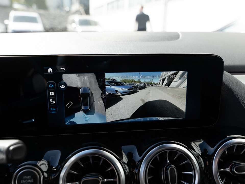 Mercedes-Benz GLA 220 - Imagem 14