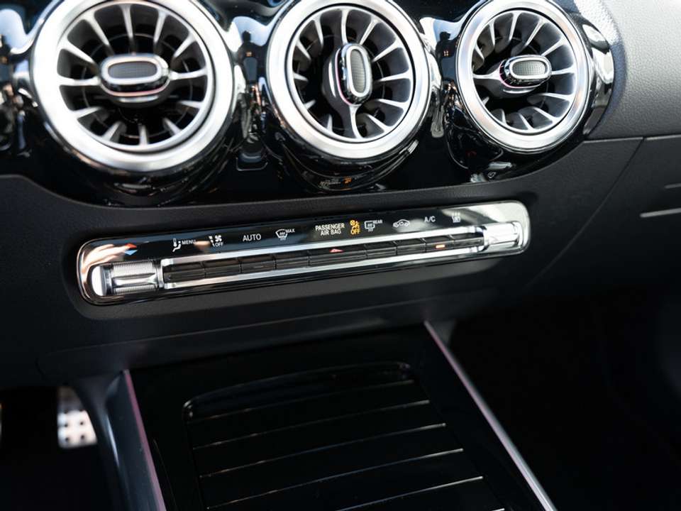 Mercedes-Benz GLA 220 - Imagem 15