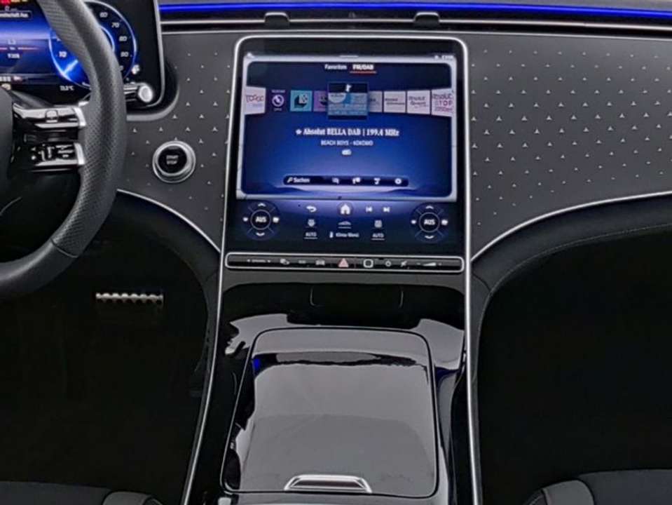 Mercedes-Benz EQE 350 - Imagem 5