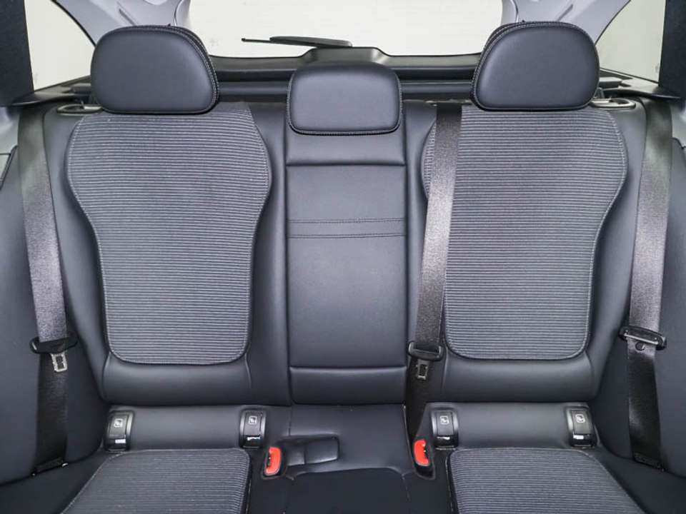 Mercedes-Benz C 180 - Imagem 6