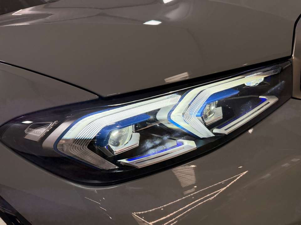 BMW 330 - Imagem 4