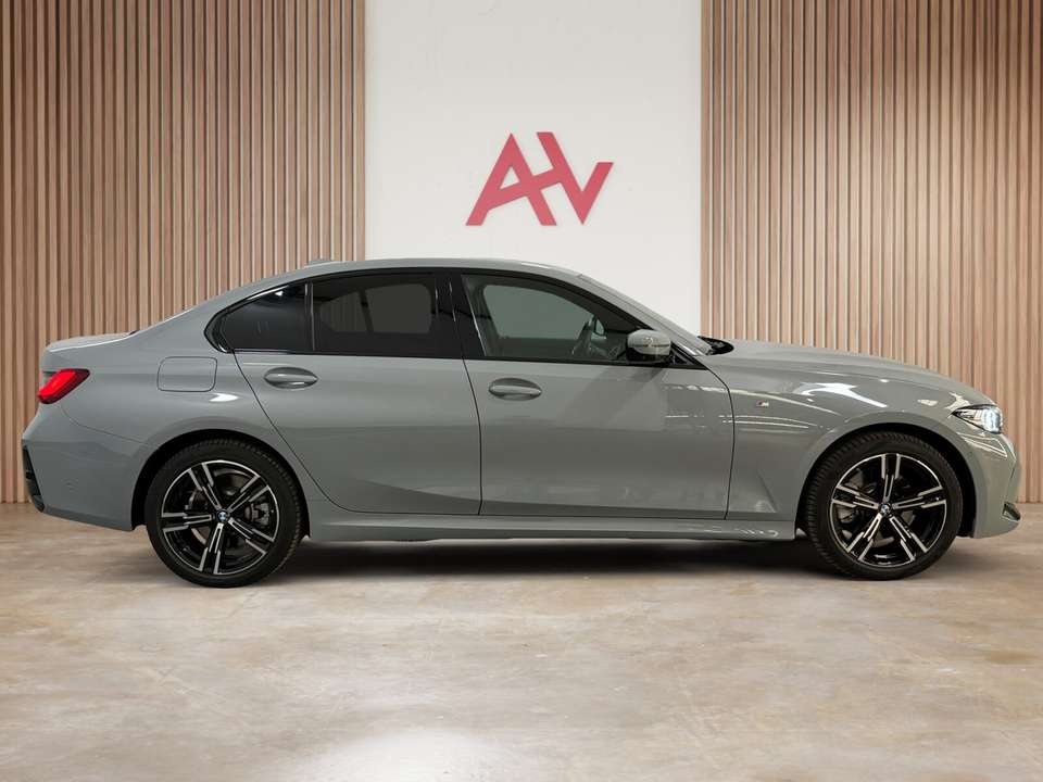 BMW 330 - Imagem 5