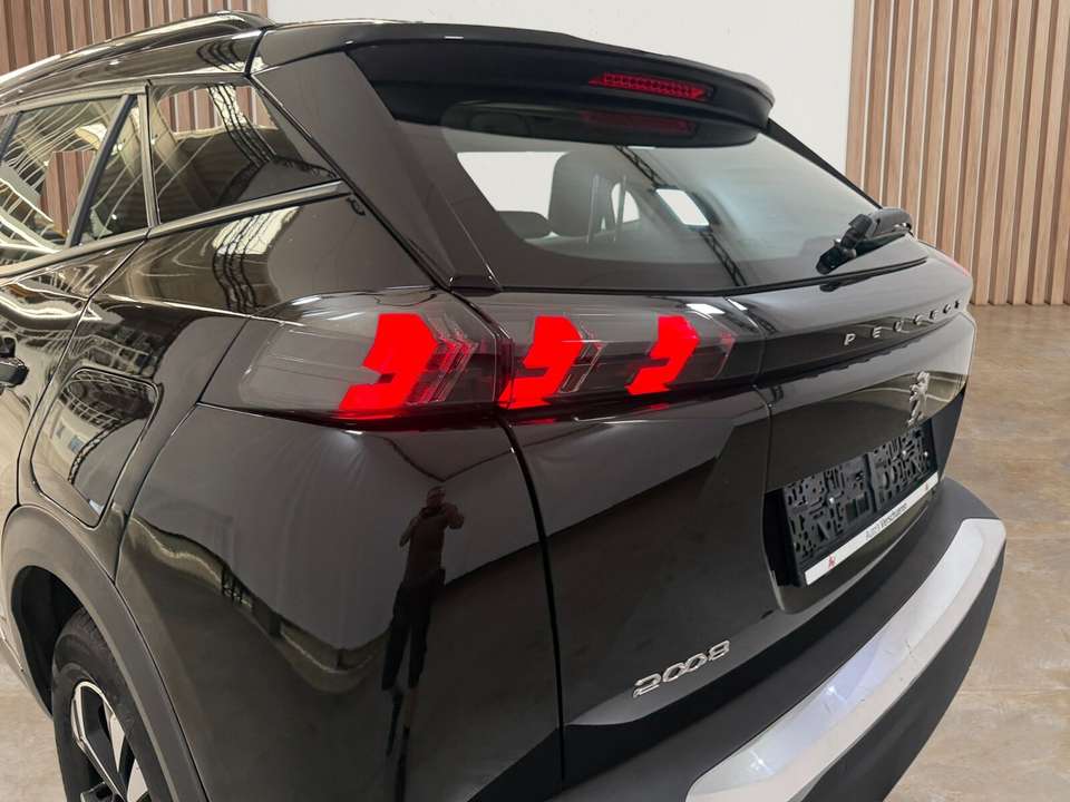 Peugeot 2008 - Imagem 8