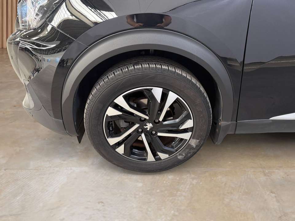 Peugeot 2008 - Imagem 11