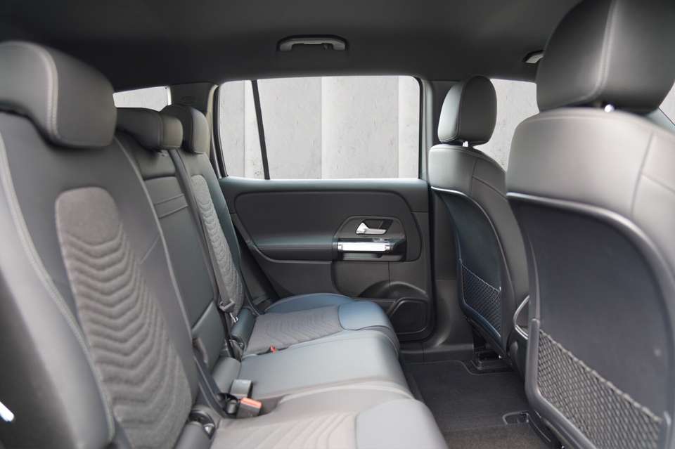 Mercedes-Benz EQB 250 - Imagem 10
